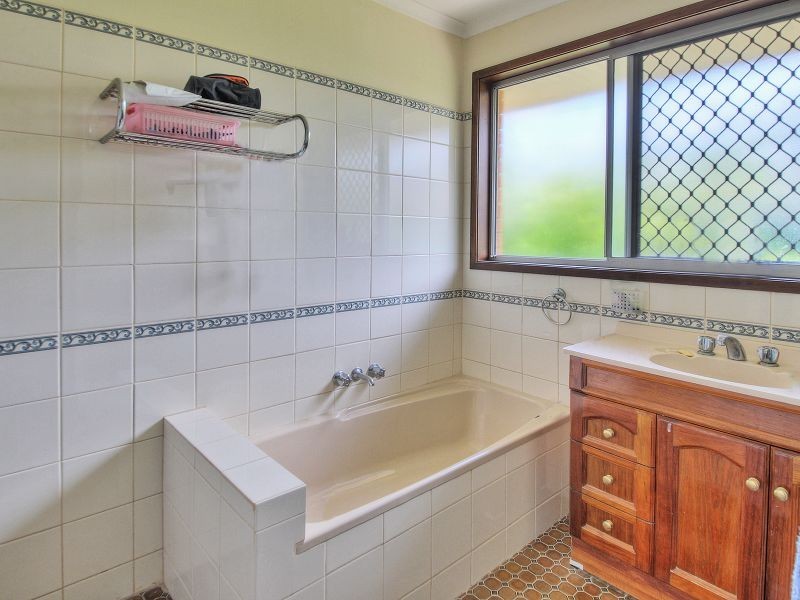 9 Woodview Street, Browns Plains QLD 4118