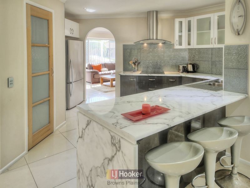 6 Piper Court, Boronia Heights QLD 4124