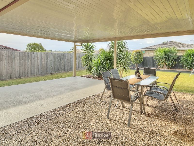6 Perentie Street, Regents Park QLD 4118