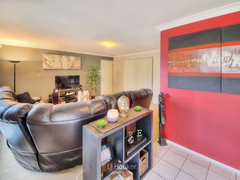 6 Perentie Street, Regents Park QLD 4118