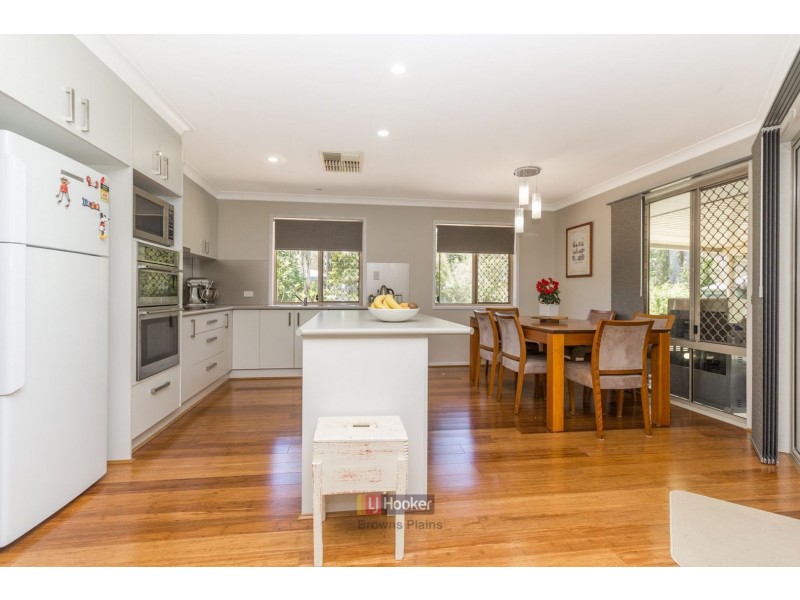 122-124 Merluna Road, Park Ridge South QLD 4125