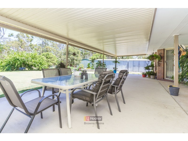 122-124 Merluna Road, Park Ridge South QLD 4125