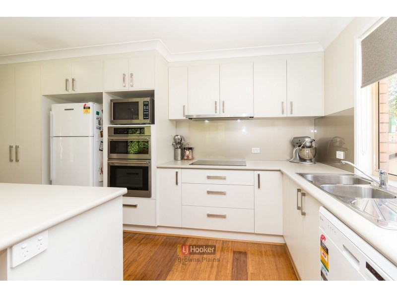 122-124 Merluna Road, Park Ridge South QLD 4125