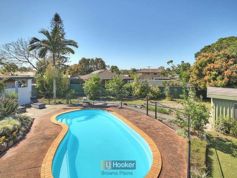 38 Bywater Street, Hillcrest QLD 4118