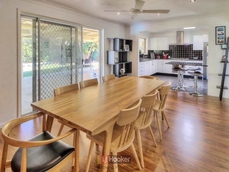 38 Bywater Street, Hillcrest QLD 4118