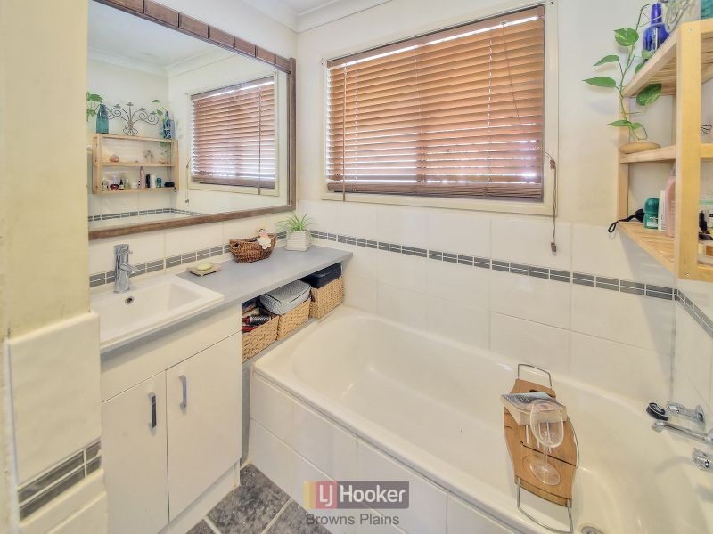 39 Emerald Street, Marsden QLD 4132