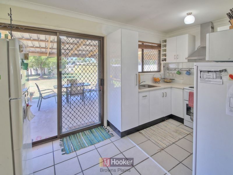39 Emerald Street, Marsden QLD 4132