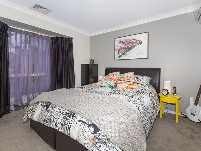 14 Paddies Crescent, Crestmead QLD 4132