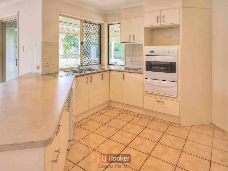 28 Bowood Place, Parkinson QLD 4115