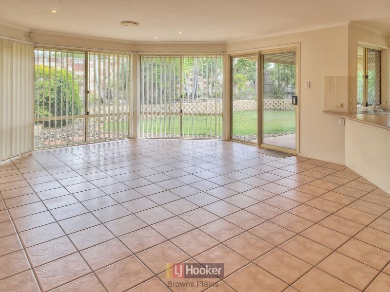 28 Bowood Place, Parkinson QLD 4115