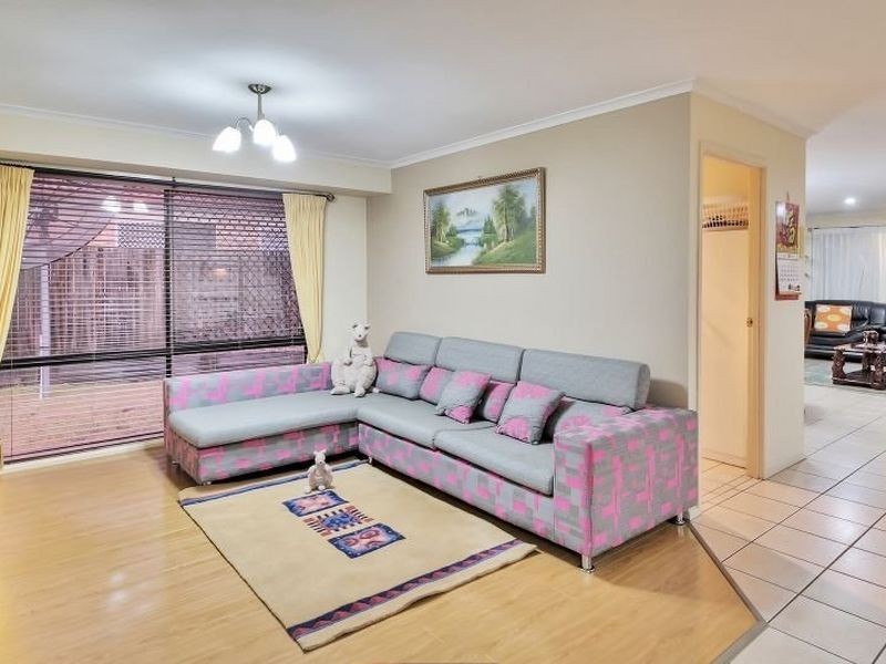 12 Oakview Street, Parkinson QLD 4115