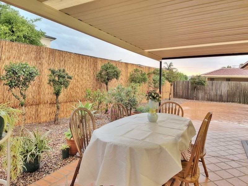 12 Oakview Street, Parkinson QLD 4115