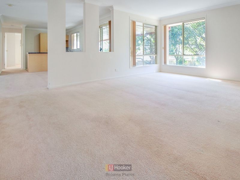 14 Cinear Court, Regents Park QLD 4118