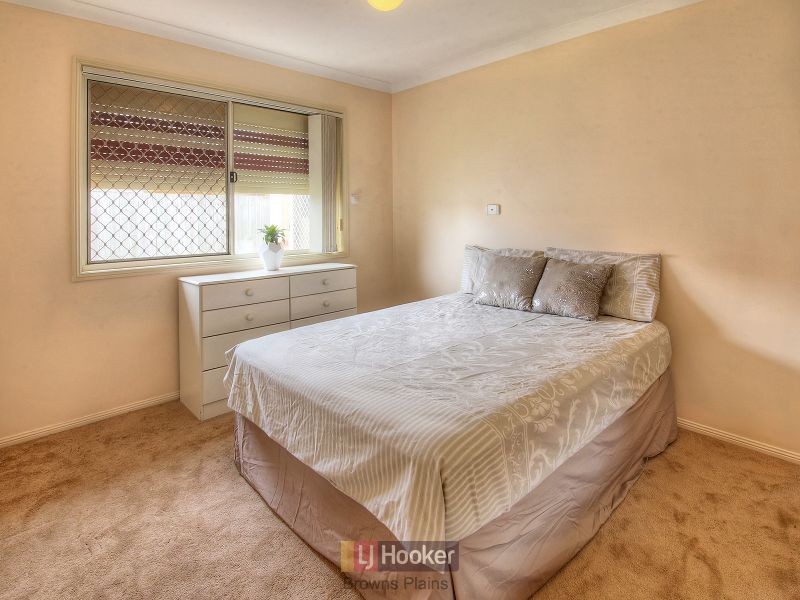 42 Pinedale Crescent, Parkinson QLD 4115