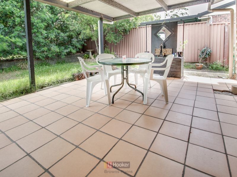 62 Waratah Drive, Crestmead QLD 4132