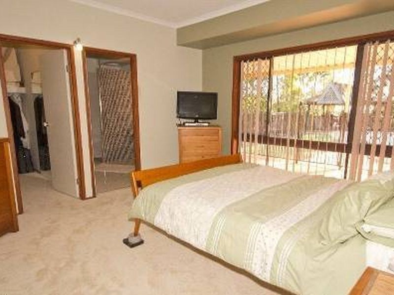 5-11 Peregrine Street, Park Ridge QLD 4125