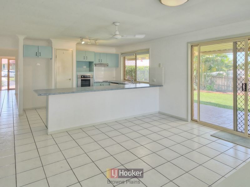 10 McKenzie Court, Crestmead QLD 4132