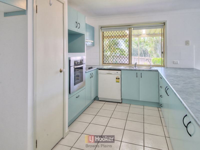 10 McKenzie Court, Crestmead QLD 4132