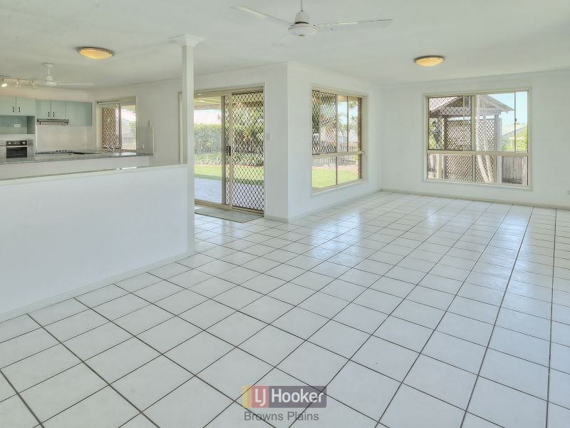 10 McKenzie Court, Crestmead QLD 4132