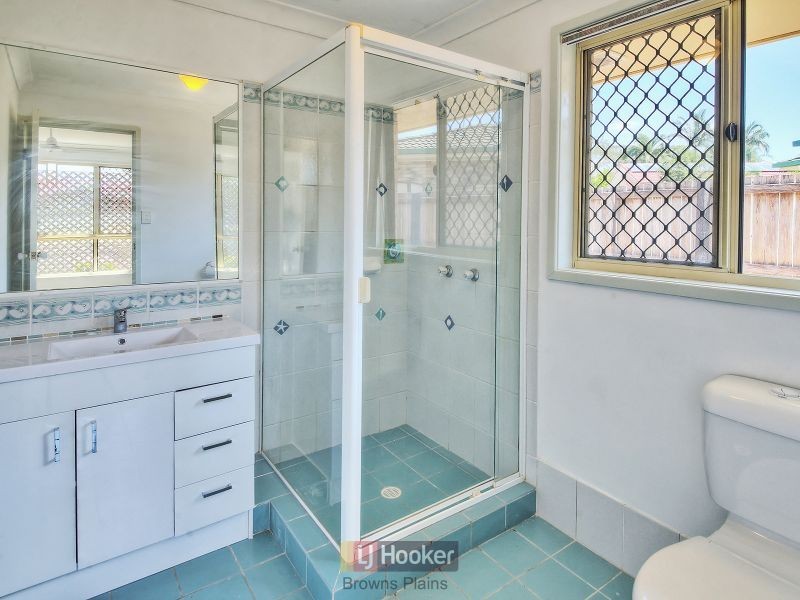 10 McKenzie Court, Crestmead QLD 4132