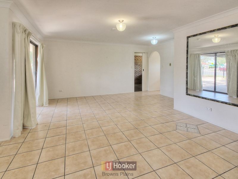 565 Browns Plains Road, Crestmead QLD 4132