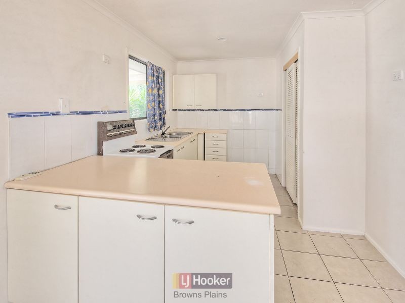 33 First Avenue, Marsden QLD 4132