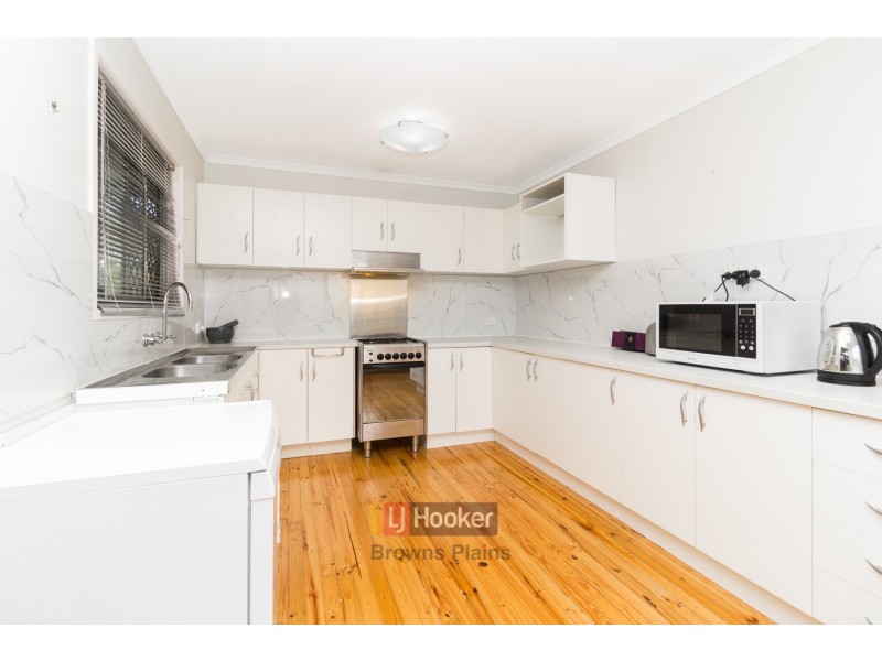 27 St Johns Way, Boronia Heights QLD 4124
