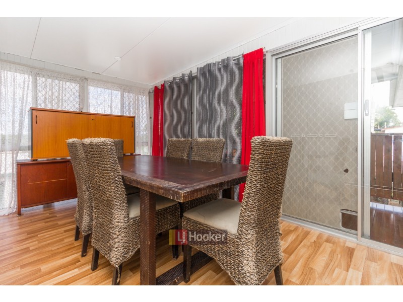 27 St Johns Way, Boronia Heights QLD 4124