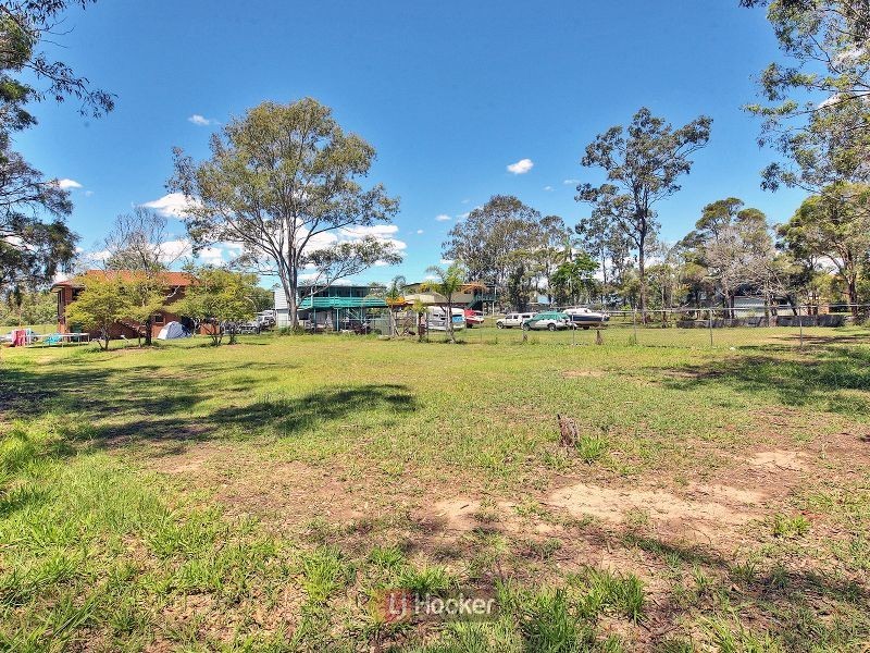 8 Tamarind Street, Marsden QLD 4132