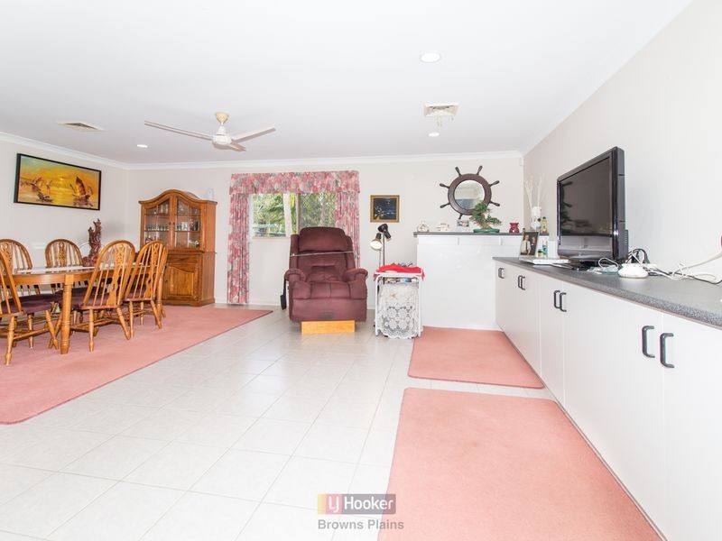 7-15 Saxby Court, Park Ridge South QLD 4125
