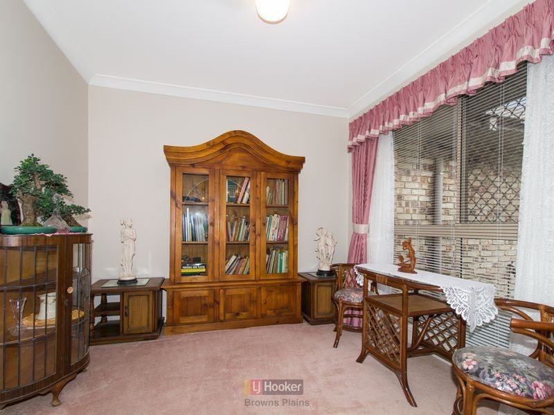 7-15 Saxby Court, Park Ridge South QLD 4125