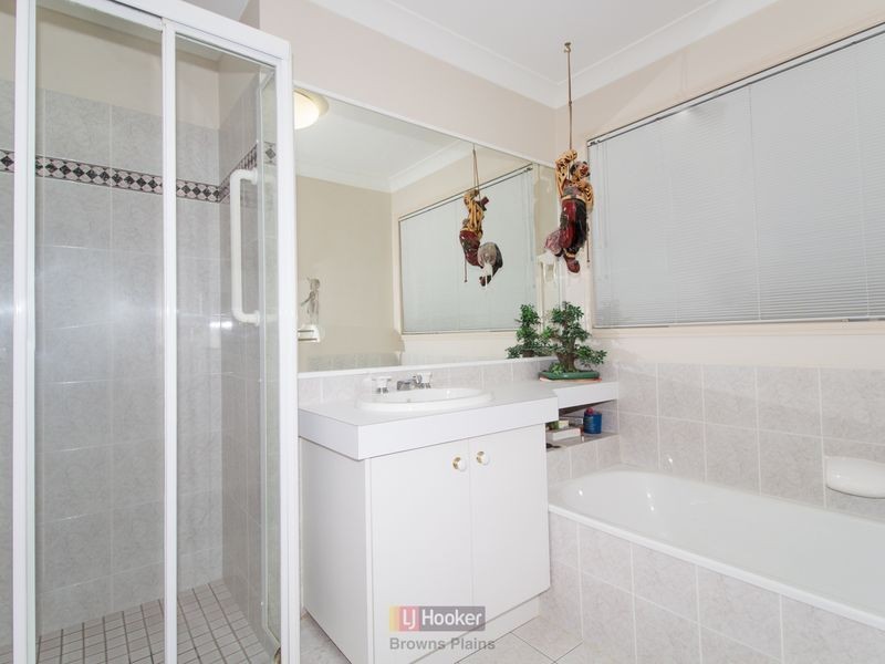 7-15 Saxby Court, Park Ridge South QLD 4125