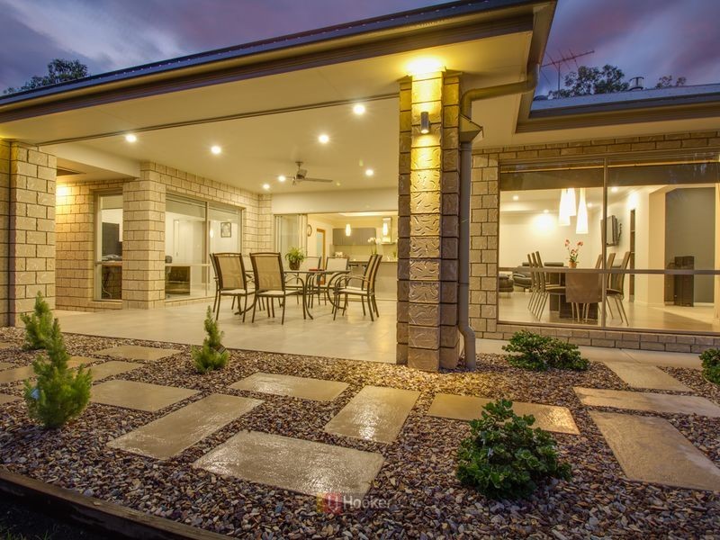 31 Carbeen Road, Park Ridge South QLD 4125