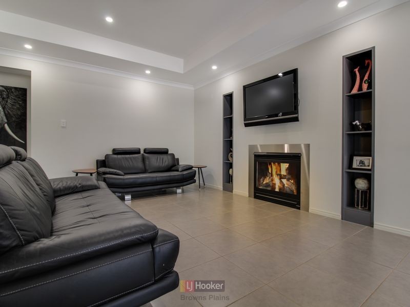 31 Carbeen Road, Park Ridge South QLD 4125