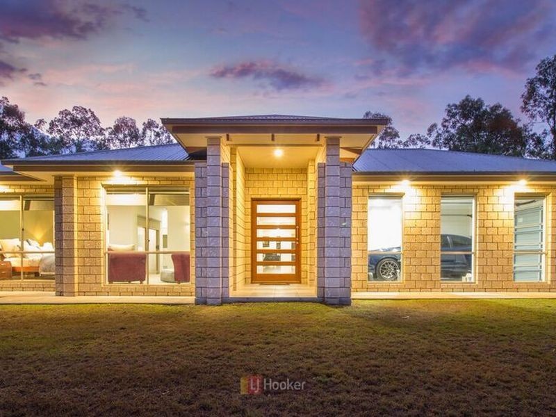 31 Carbeen Road, Park Ridge South QLD 4125