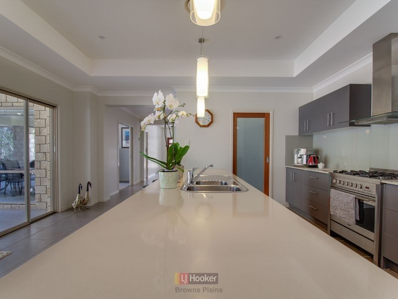 31 Carbeen Road, Park Ridge South QLD 4125
