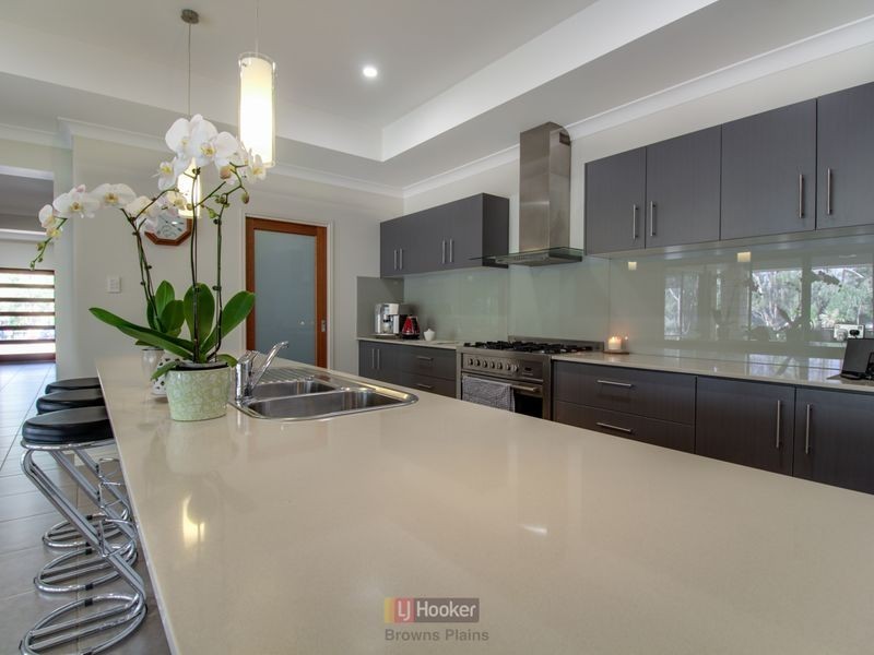 31 Carbeen Road, Park Ridge South QLD 4125