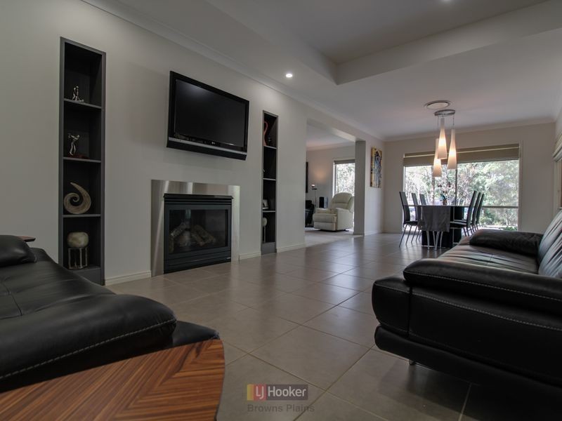 31 Carbeen Road, Park Ridge South QLD 4125