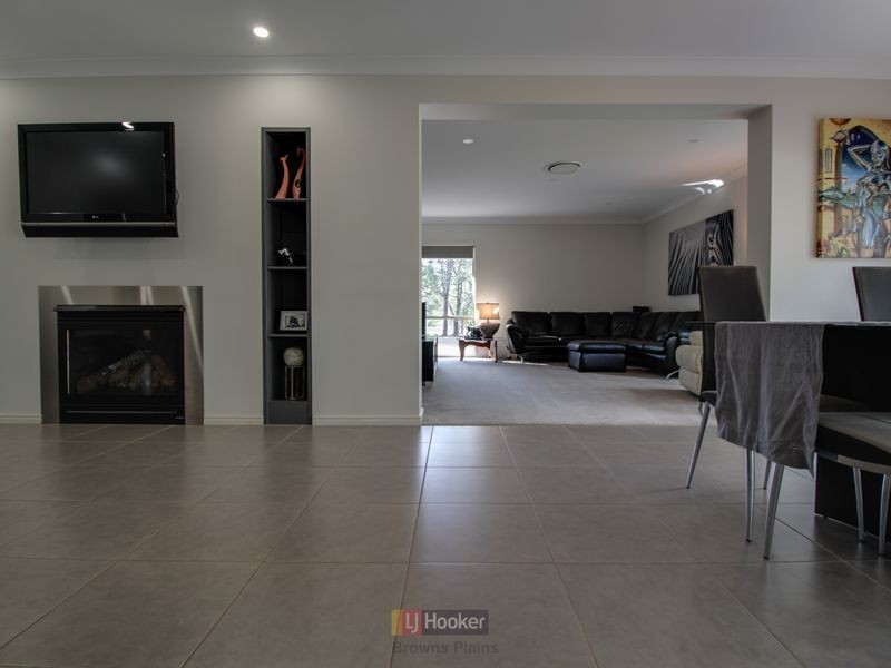 31 Carbeen Road, Park Ridge South QLD 4125