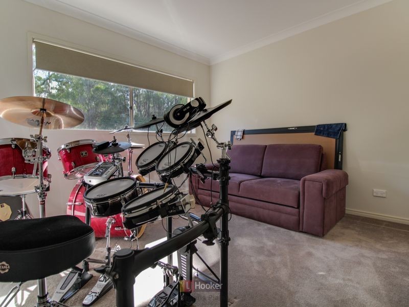 31 Carbeen Road, Park Ridge South QLD 4125