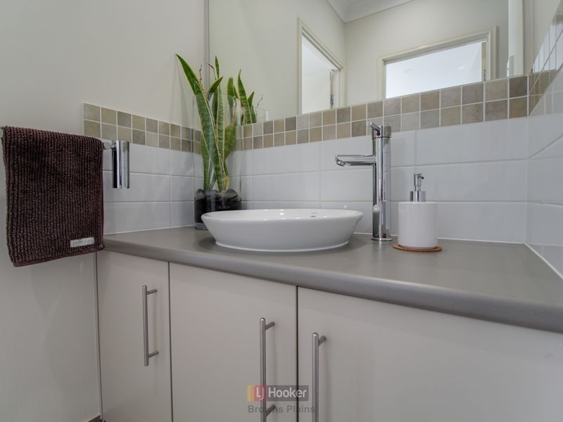 31 Carbeen Road, Park Ridge South QLD 4125