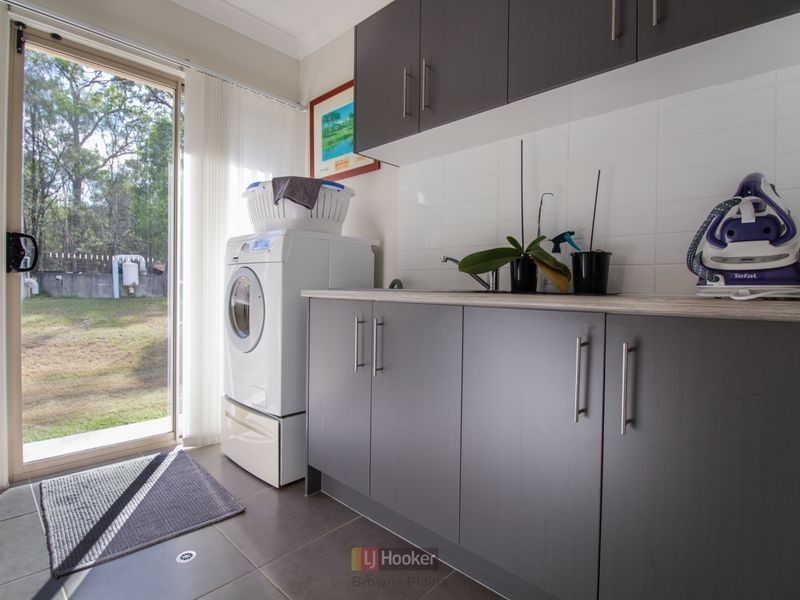 31 Carbeen Road, Park Ridge South QLD 4125