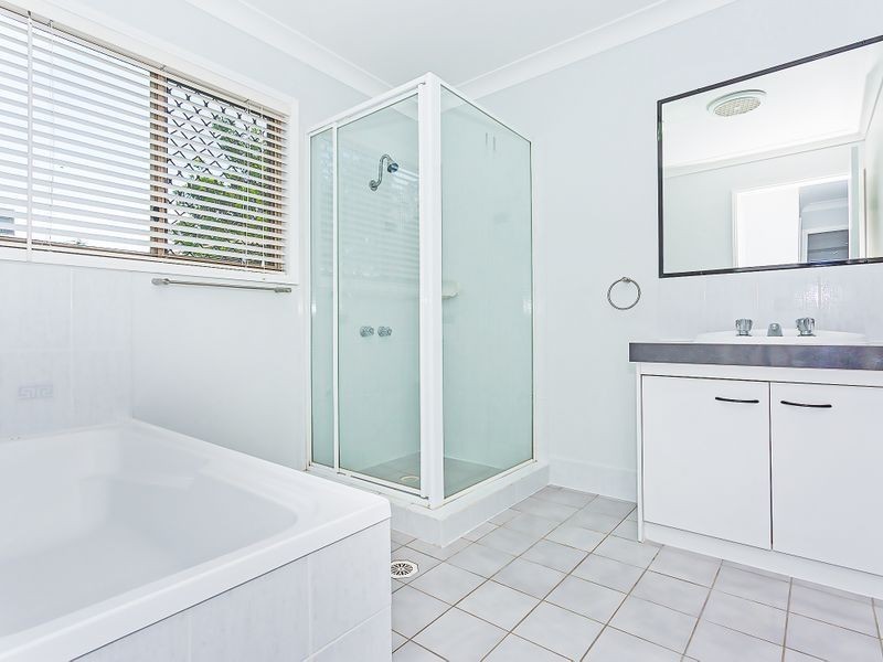 8 Wade Court, Boronia Heights QLD 4124