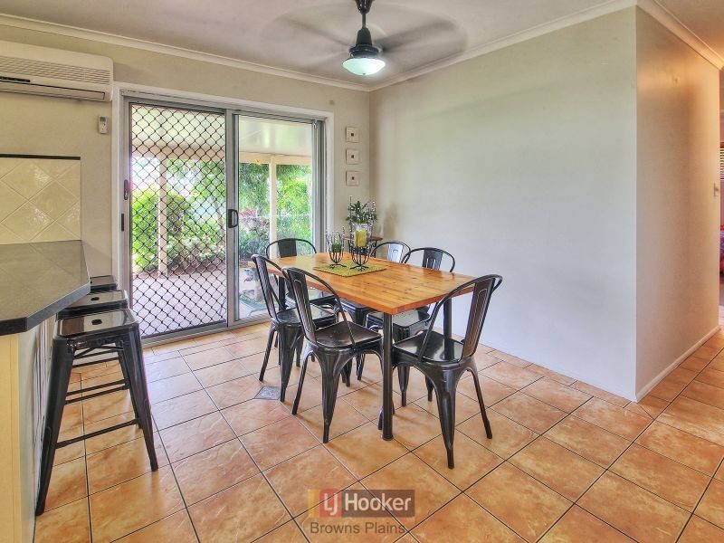 26 Grecian Street, Regents Park QLD 4118