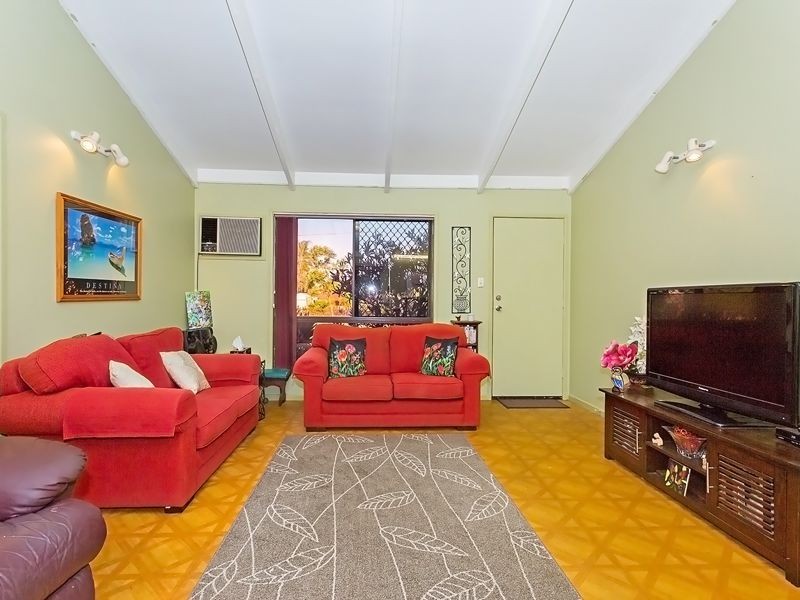 49 Trulson Drive, Crestmead QLD 4132