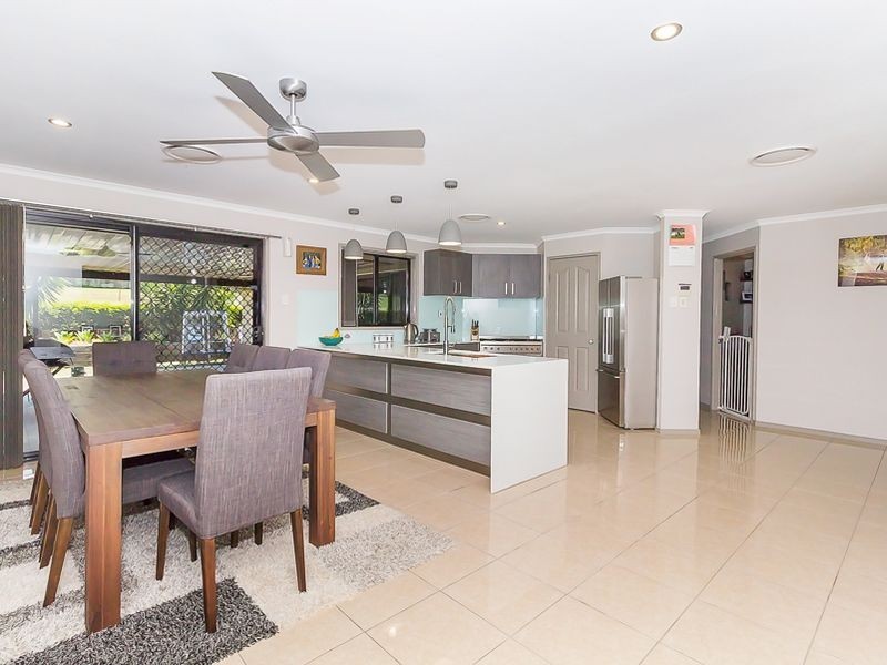 7-11 Christopher Place, Jimboomba QLD 4280
