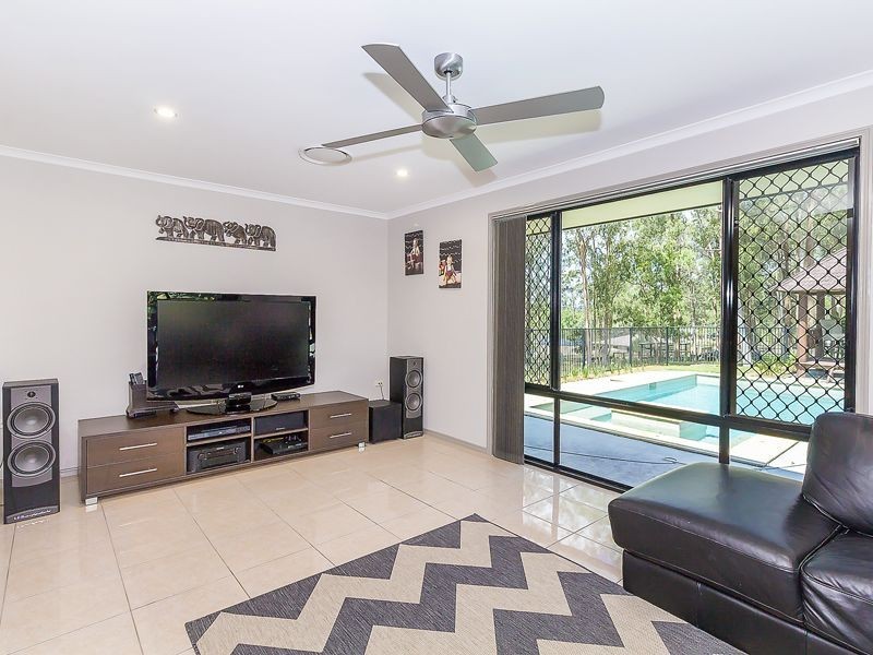 7-11 Christopher Place, Jimboomba QLD 4280
