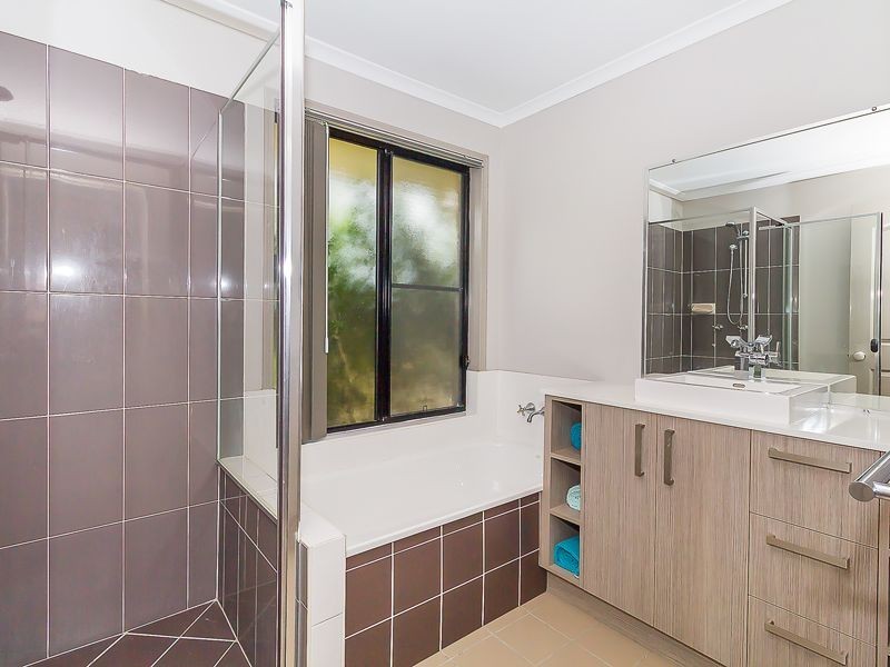 7-11 Christopher Place, Jimboomba QLD 4280