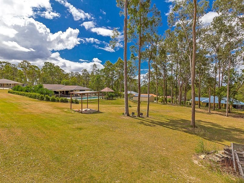 7-11 Christopher Place, Jimboomba QLD 4280