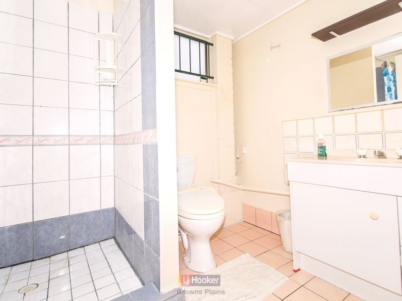 734 Browns Plains Road, Marsden QLD 4132